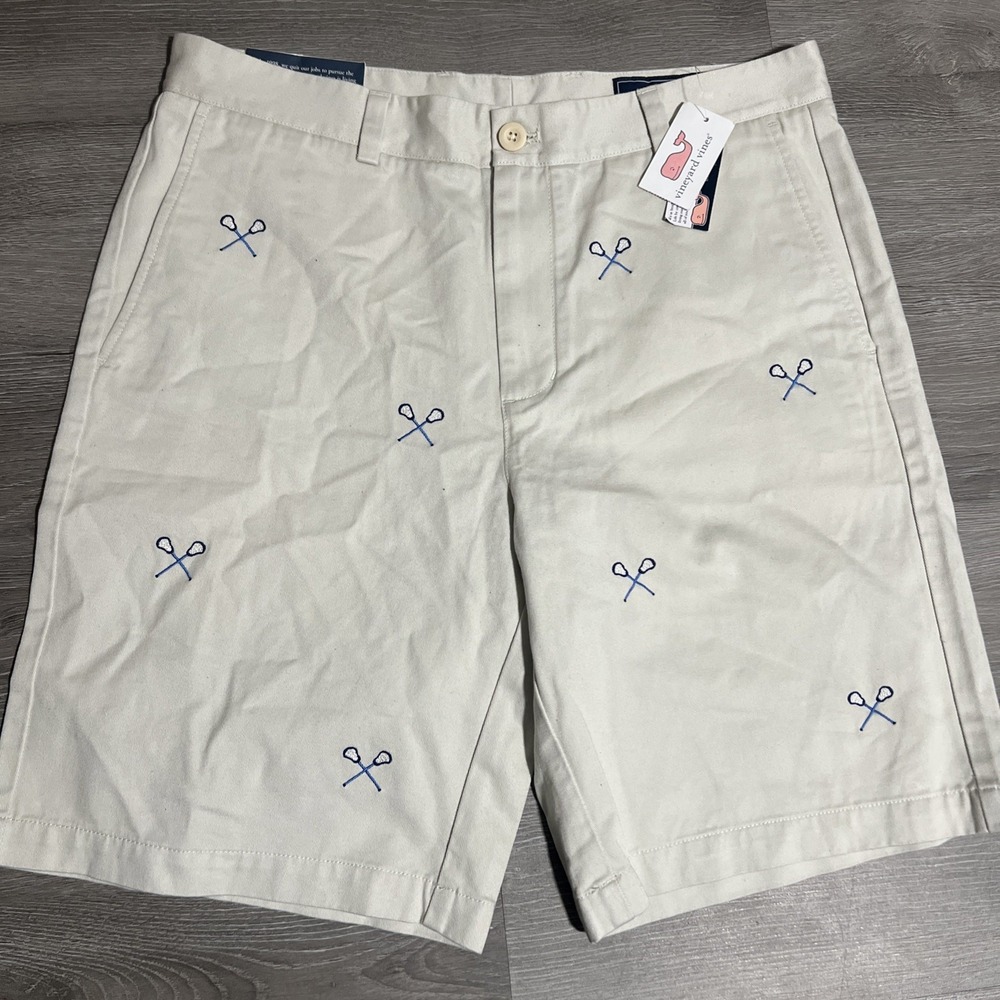 Vineyard Vines Mens Chino 9" Shorts Beige Lacrosse Embroidered Preppy Size 33 - Picture 2 of 5